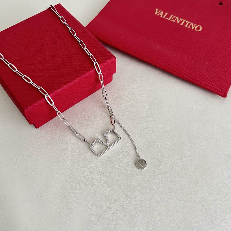Valentino Necklace 05yxs12